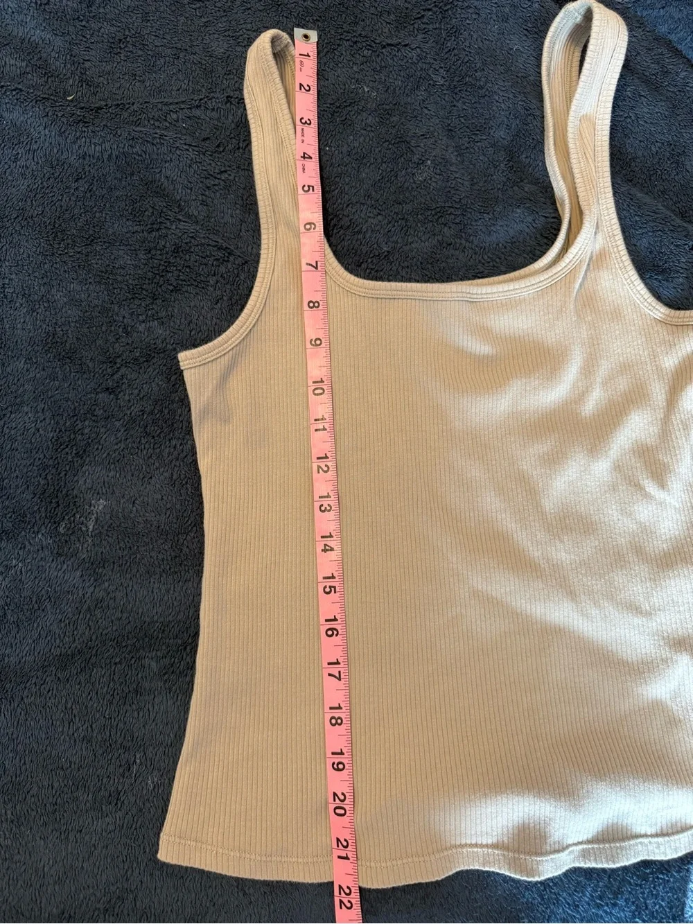Fabletics Cream Ribbed Scoop Tank - Picture 4 of 6